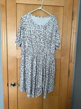 SHEIN Taupe Leopard Print Mini Dress